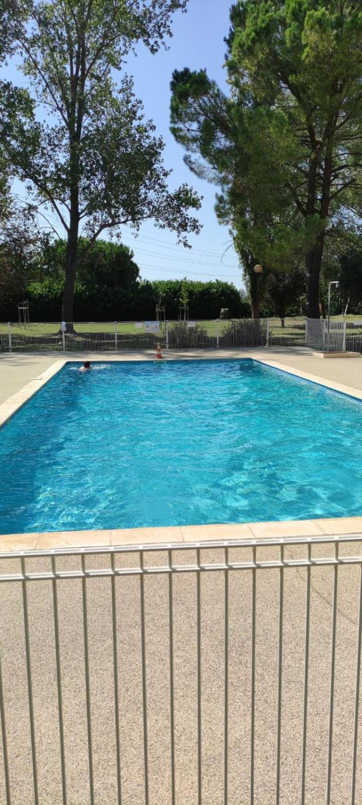Appartement Residence De Vacances Les Hameaux De Camargue Arles Luaran gambar